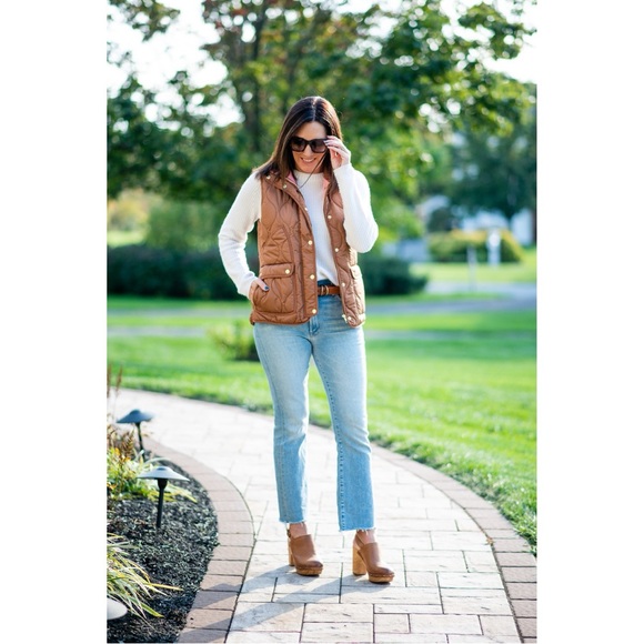 J. Crew Quilted Excursion Vest Large Camel Brown Puff Classic Preppy Equestrian - Picture 2 of 12